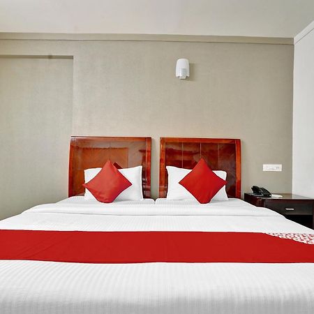 Hotel O Aec Residency Марарикулам Экстерьер фото