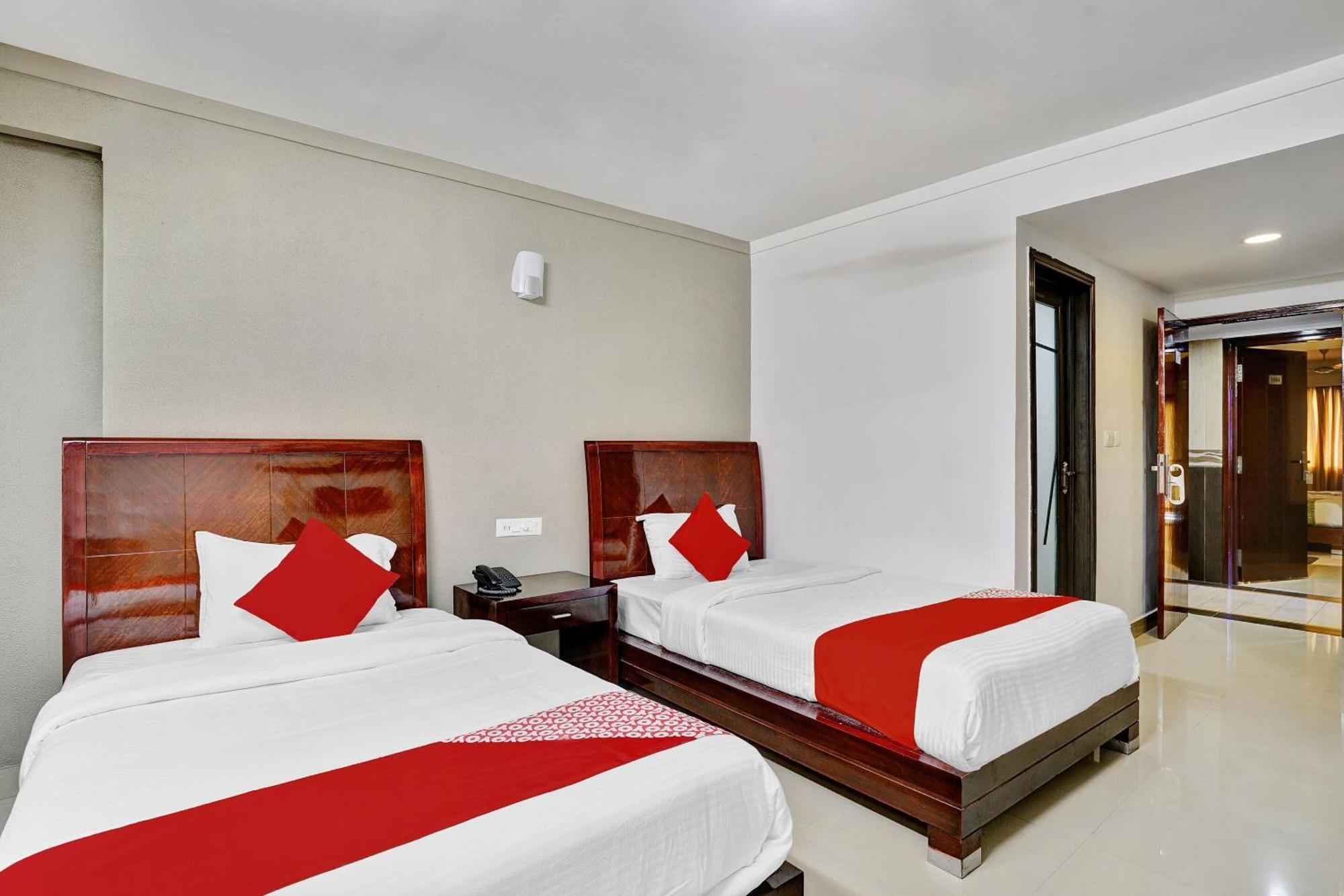 Hotel O Aec Residency Марарикулам Экстерьер фото